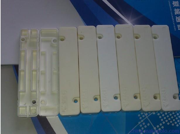 【移動(dòng)分纖箱,移動(dòng)配線箱,移動(dòng)光纖箱,移動(dòng)樓道箱,皮線光纜保護(hù)盒】?jī)r(jià)格,廠家,圖片,通信設(shè)備零配件,蘇州聯(lián)城通信設(shè)備-